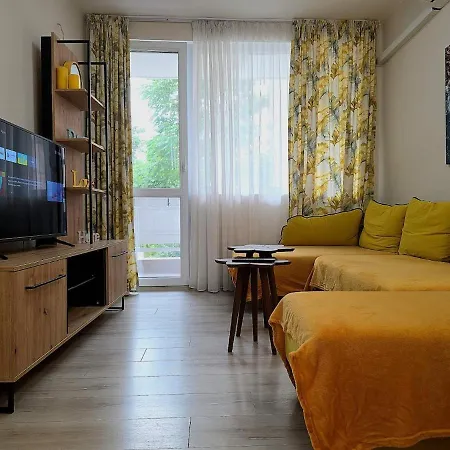 Three-room In The Center Of Warna