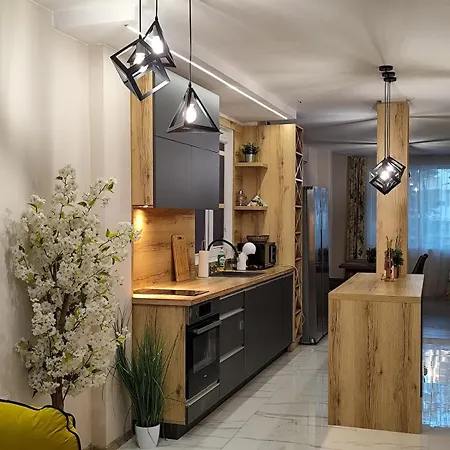 Three-room In The Center Of Apartment