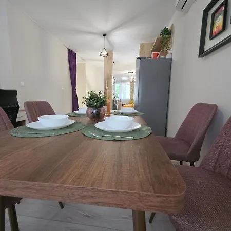 Apartment Three-room In The Center Of Warna
