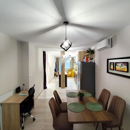 Three-room In The Center Of Apartament *