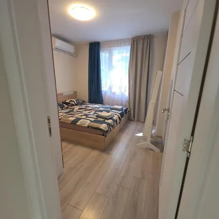 Three-room In The Center Of Warna